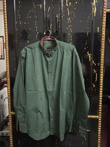 Men's Classic Shirt with stylish collar