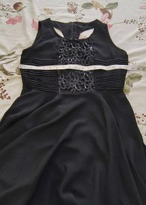 MINERAL Black Dress (Bust 34)