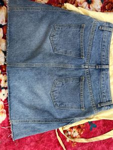 Stylish Denim Mini Skirt ( fixed price )