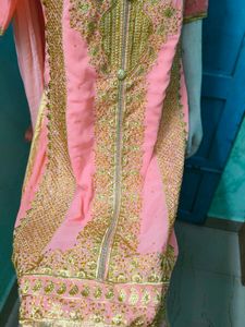 Elegant Embroidered Kameez