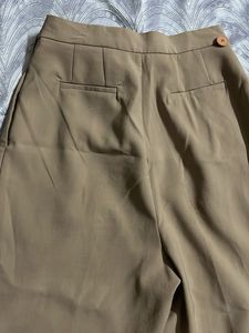 Chic Wide-Leg Taupe Trousers