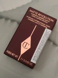 Charlotte Tilbury Matte Revolution - Hollywood Vix
