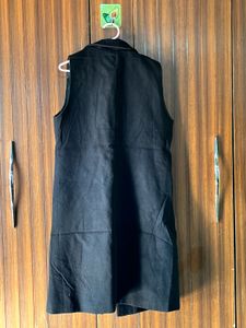Chic Black Sleeveless Blazer Vest
