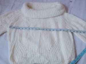 Very Fancy And Amazing Woolen Korean Crop Top