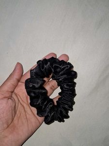 Satin Black Scrunchies Set