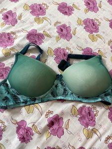 Clovia Stylish Green Padded Bra