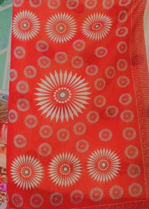 Cream &amp; Red Floral Print Saree