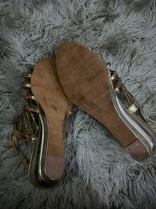 Sandal