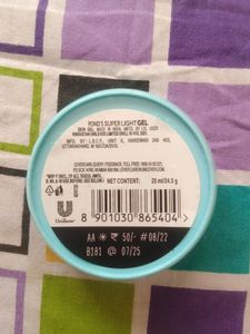 Combo Of Ponds Gel Moisturizer And Eye Roll On