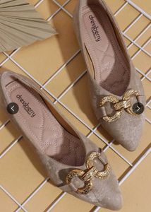 Beige ballerina