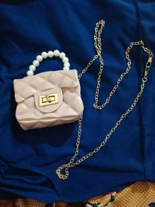 Chic Pearl Handle Quilted Bag