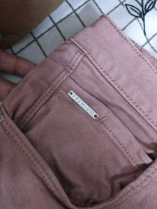 Comfortable Mauve Jens
