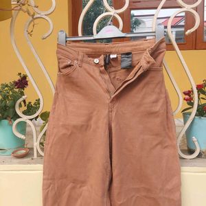 Mom Fit Faun Color Jeans