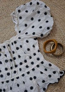 ୨୧ Vintage Boho Embroidered Puff Sleeve Top ୨୧