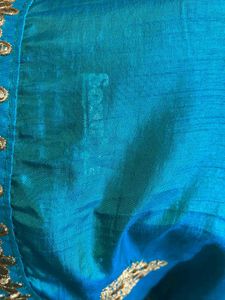 PRICE DROPPED👈🏻Teal &amp; Gold Embroidered Saree