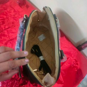 Chic Lino Perros Dome Satchel Handbag