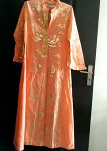 Neeru's Kurta Pant ( Brand New)