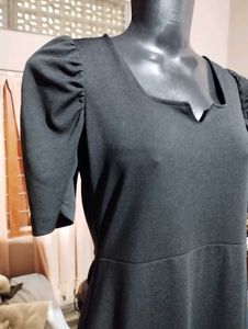 Elegant Black Midi Dress