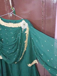 DEEP GREEN ETHNIC GOWN ☘️