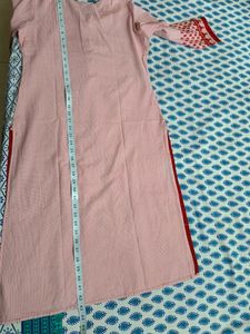 Ibadat Women Pink Cotton Thread Embroidered Kurta
