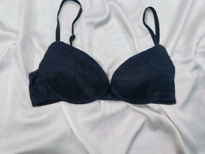 🇳🇿💫🎀Black Lace Padded Bra