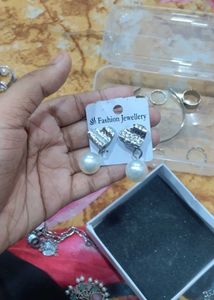 Assorted Fashion Jewelry Lot