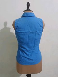 Sleeveless Blue Collared Top