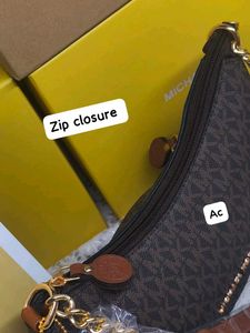 Michael Kors Hobo Bag