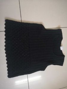 Chic Black Knit Tank Top with Crochet Detail