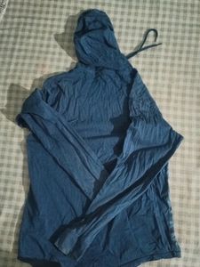 Hooded T-shirt
