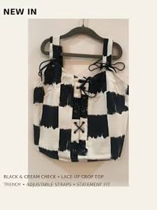 Trendy Black & Cream Check Lace-Up Crop Top