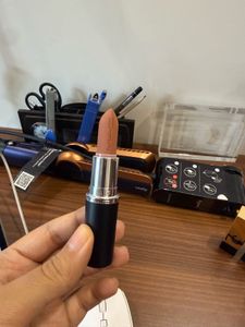 MAC Matte Nude Lipstick - Yash