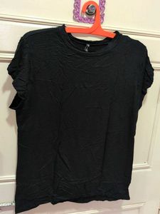Black Textured Short Sleeve Tshirt