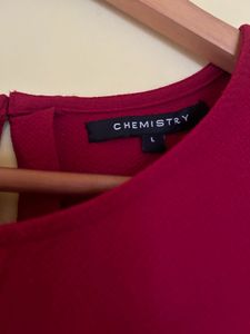Elegant Magenta Midi Dress