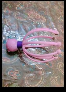 Manual head massager