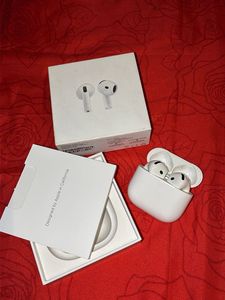 Apple AirPods 4 Gen with Case