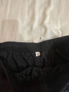 Trendy Ribbed Cotton Women Shorts