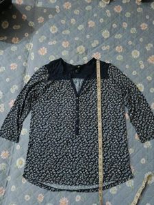 Cute Floral Print V-Neck Top