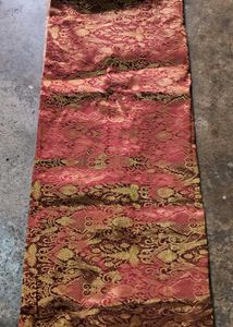 Exquisite Silk Saree with Gold Zari Work
