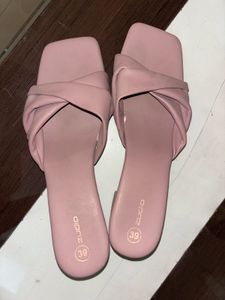 Brand new zudio heels