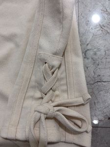Studio Fit Cream Cut-out Side Tank Top