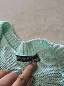 Light Mint Green Knit Cardigan