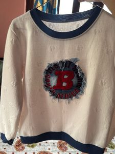 Cream Textured Crew Neck Sweatshirt with "B" Logo