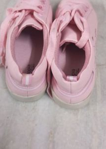 Women's Pink Shoes 🩷