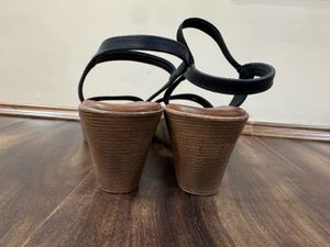 Stylish Black Wedge Sandals