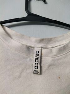 white/black Cropped T-Shirt