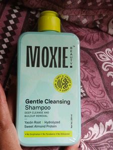 Moxie Beauty Hair Care Set