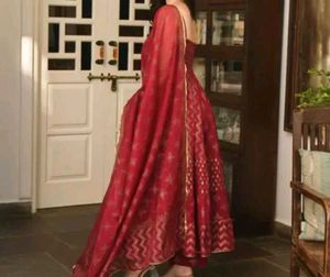 Elegant maroon Kurta Set with Dupatta