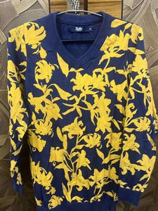Solly Blue Floral V-Neck Sweater - Size M