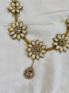 Chic Floral Necklace &amp; Earring Set